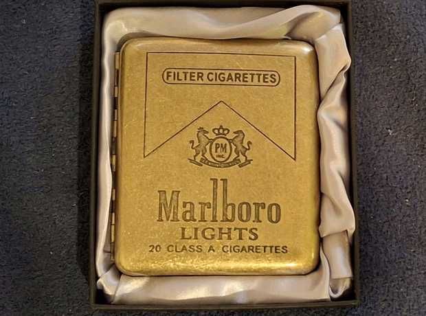 Papierośnica Mosiężna Marlboro