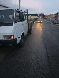 Vendo carrinha Nissan de caixa aberta com 7 lugares