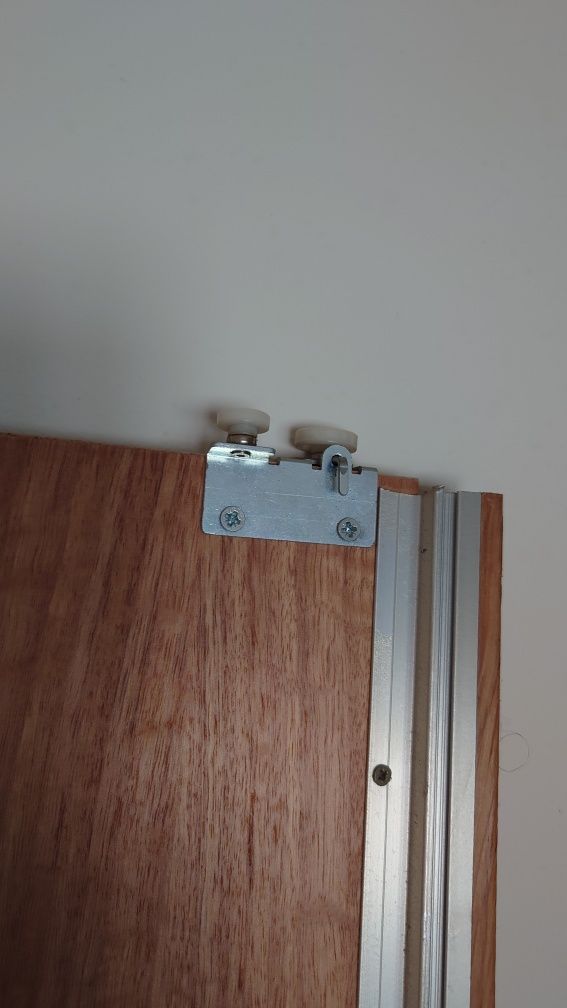 Portas de roupeiro, novas 45€ cada, são 4 no total