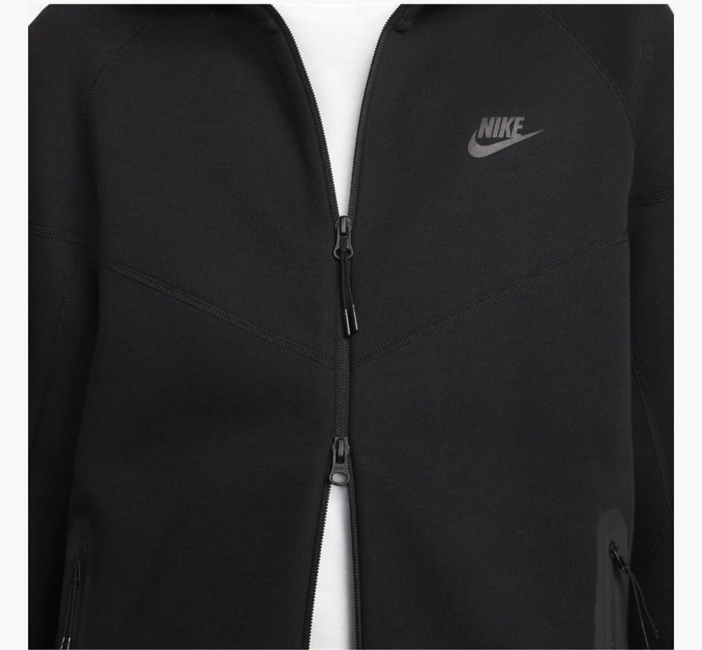 Nike tech fleece black
