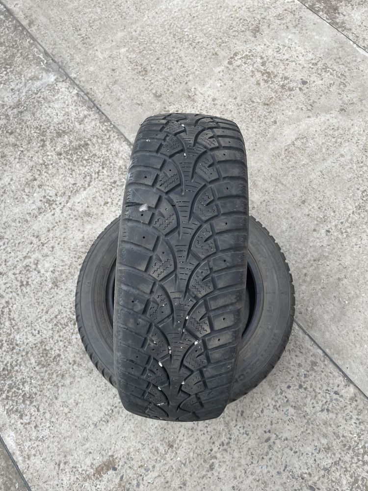 Зимняя резина  Nokia 205/55 R16 - 2 шт Fortuna 195/60 R16C -2шт