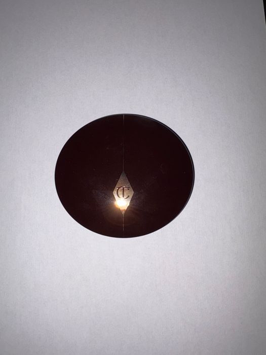 Róż do policzków Charlotte Tilbury Pillow talk cheek to chic