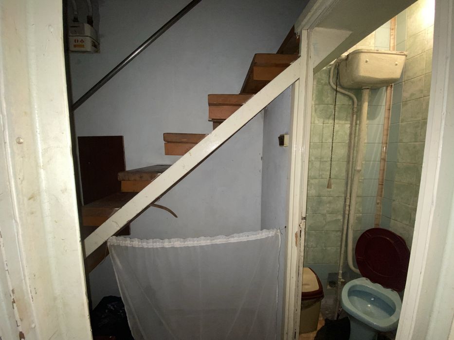 Продається Будинок м. Ланівці вул. Українська 12 центр міста.