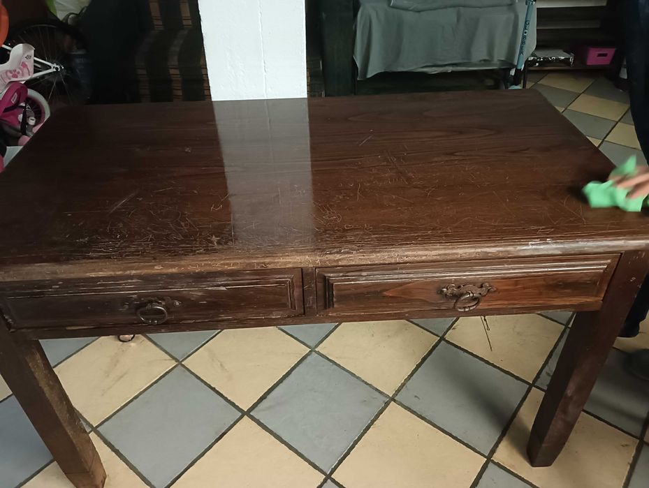 Secretária Madeira maciça