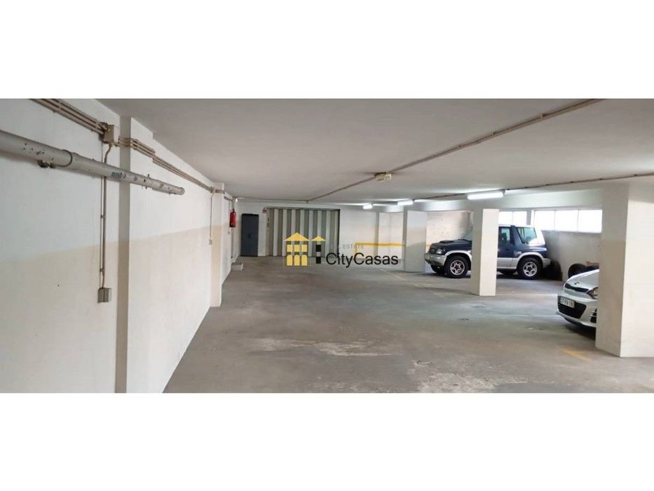 Lugar de Garagem na Rua Camilo Castelo Branco