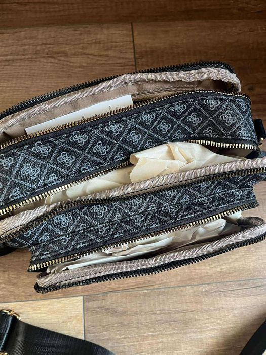 Torebka damska Guess idelna na prezent