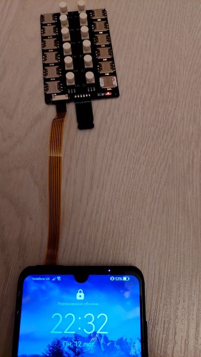 Адаптер з 12 слотами для карт для Iphone/ Android