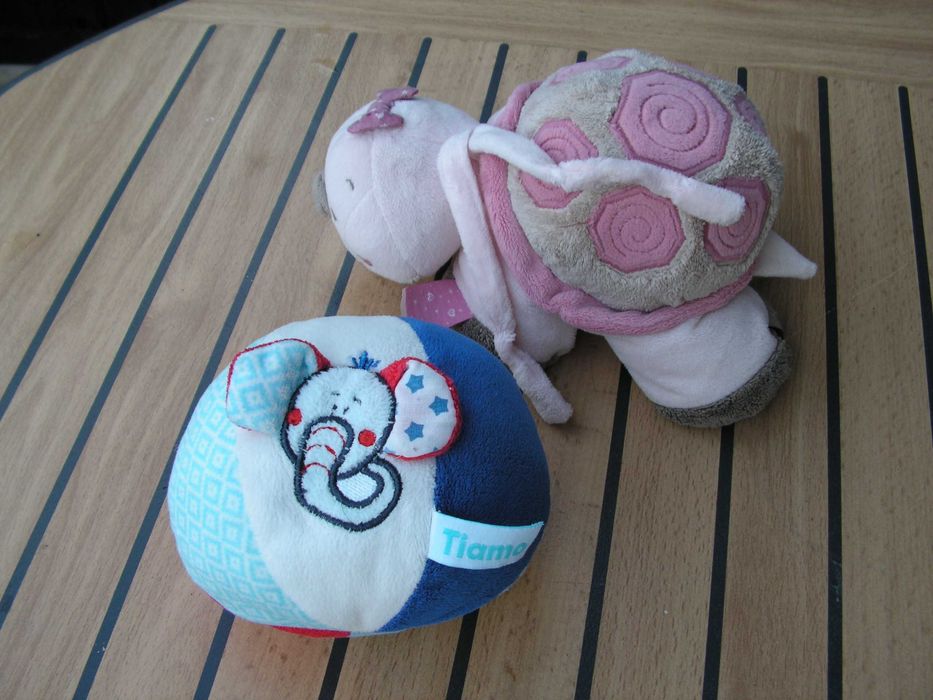 Pozytywka  Nattou i grzechotka Tiamo