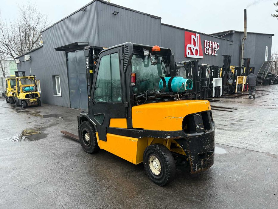 Навантажувач вилковий YALE GLP45MJ