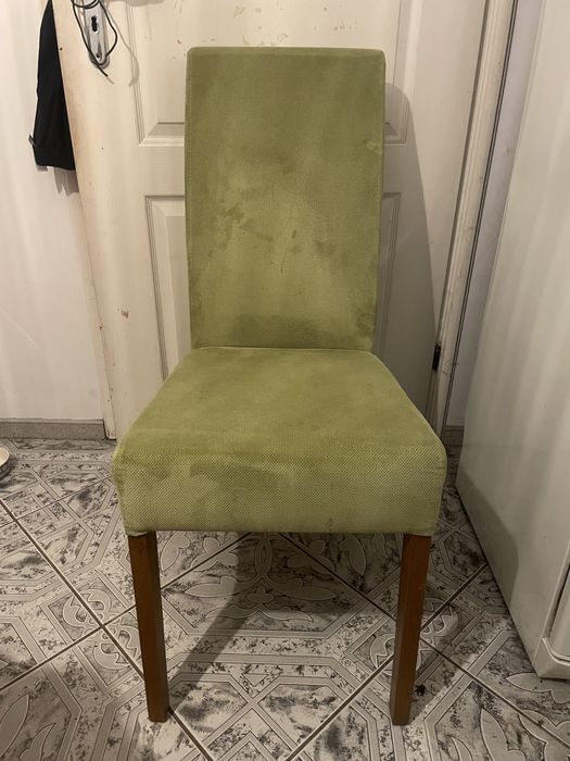 Krzesla 4szt zielone na nóżkach