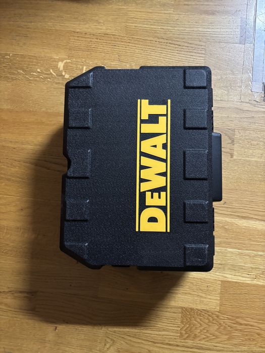 Лінійний лазерний рівень DeWALT DCLE34021N