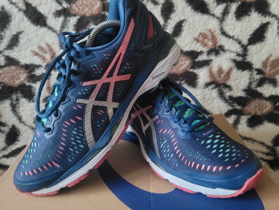 Super sportowe buty do beigania Asics Gel kayano 23 r.39,5 wkł.25 cm