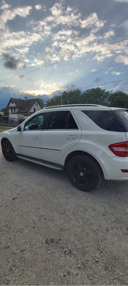 Mercedes ML 5500 v8
