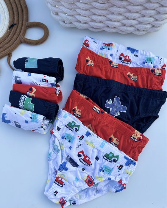 Дитячі трусики від George, Primark