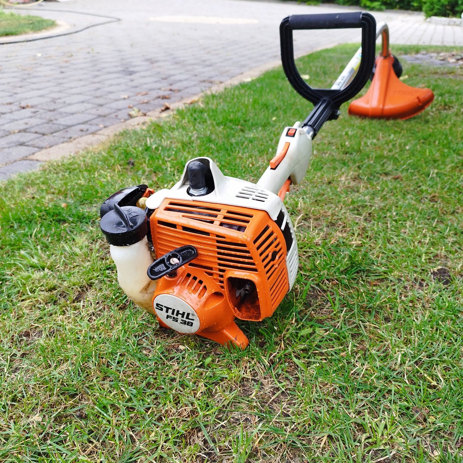Kosa spalinowa podkaszarka Stihl FS38