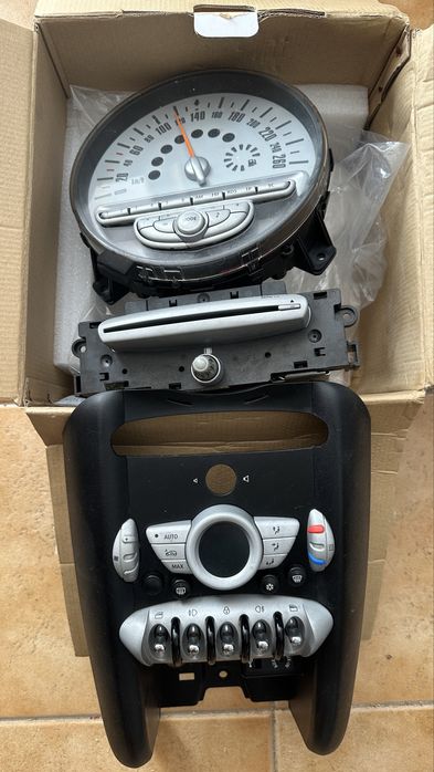 Radio e consola Mini R56