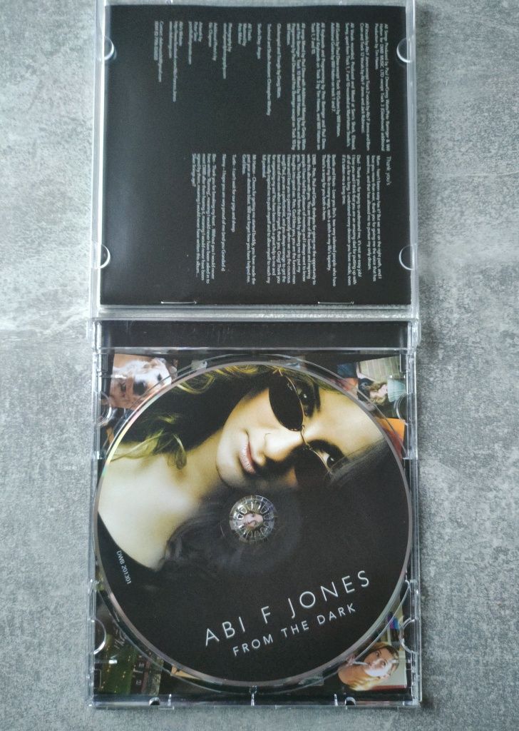 CD ABI F JONES From The Dark Jak Nowa Oryginalna płyta kompaktowa