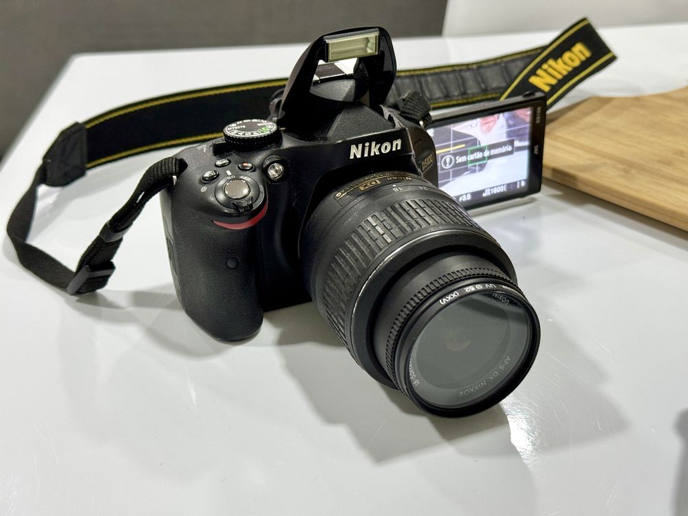 Kit Nikon D5100 + Lente AF-S 18-55 + Extras