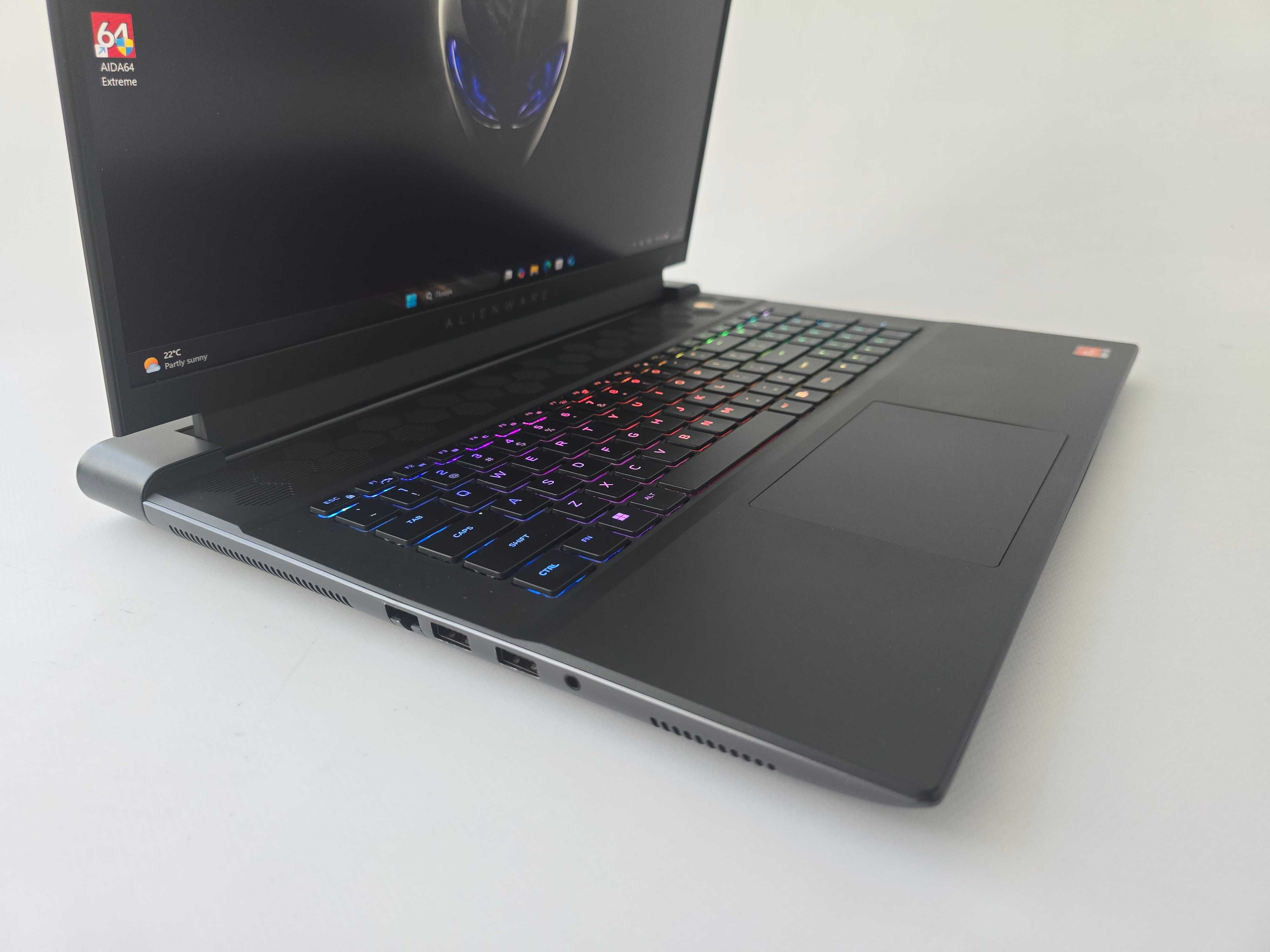 Alienware M18 R1 (2023) R9 7845HX/RTX 4070/RAM 16GB/SSD 1TB/IPS 480Hz