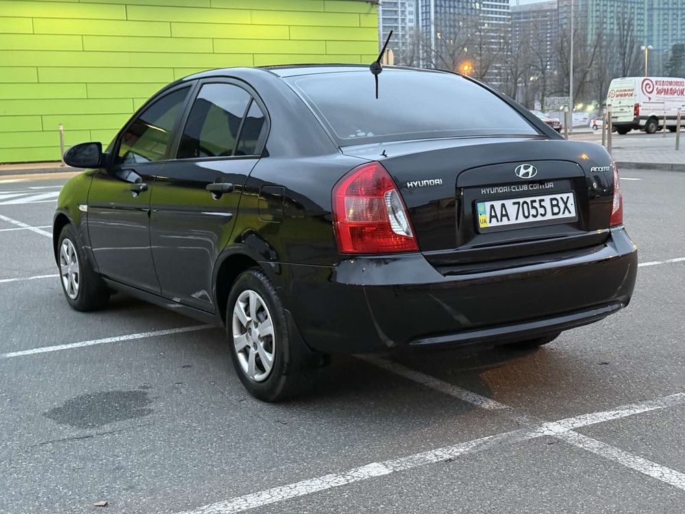 авто Hyundai accent
