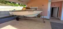 Barco Argus 5,80m com atrelado e motor auxiliar