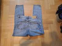 Mom Jeans - spodnie jeansowe z wysokim stanem
