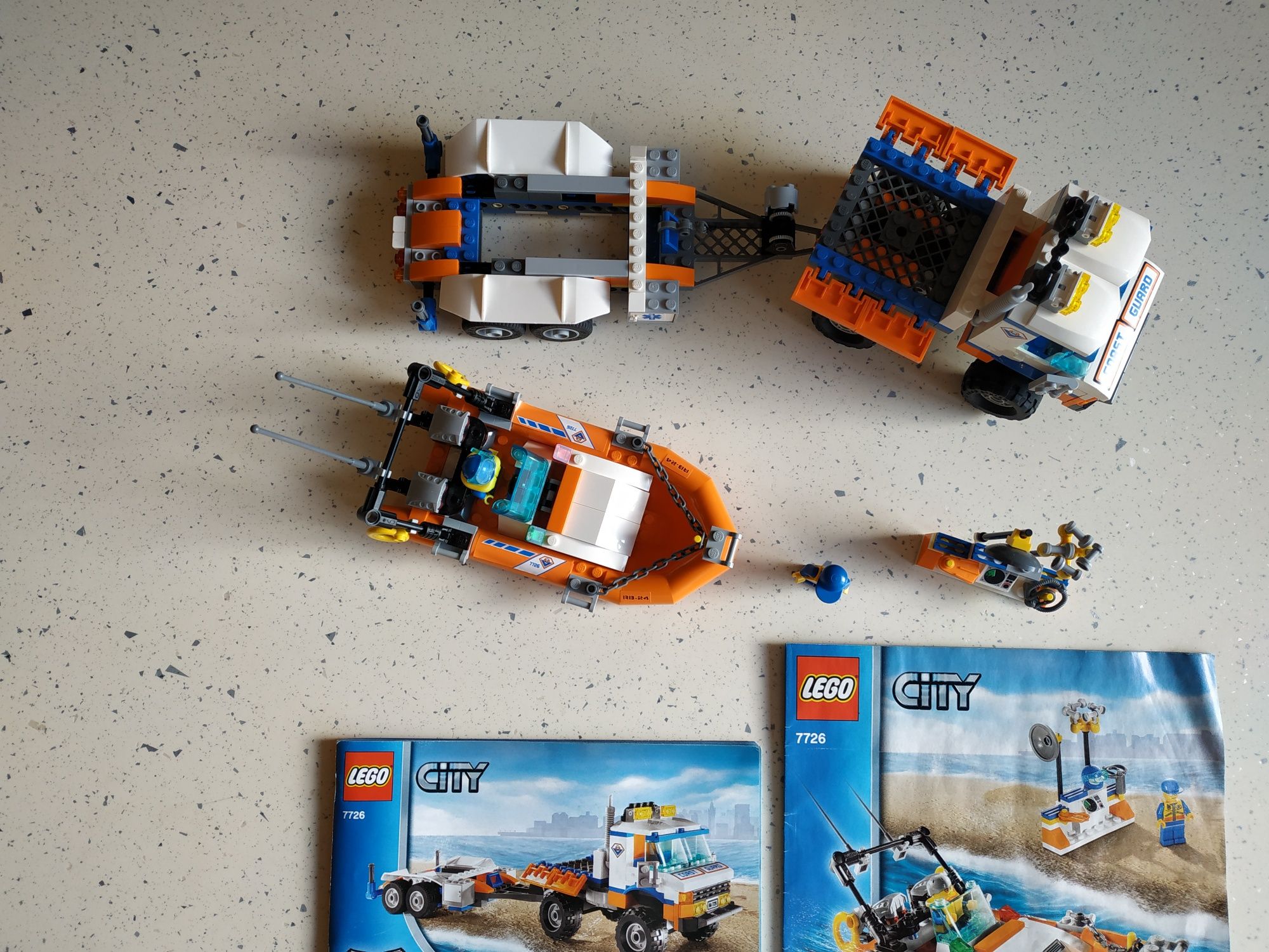Lego 7726 большой тягач с лодкой на прицепе