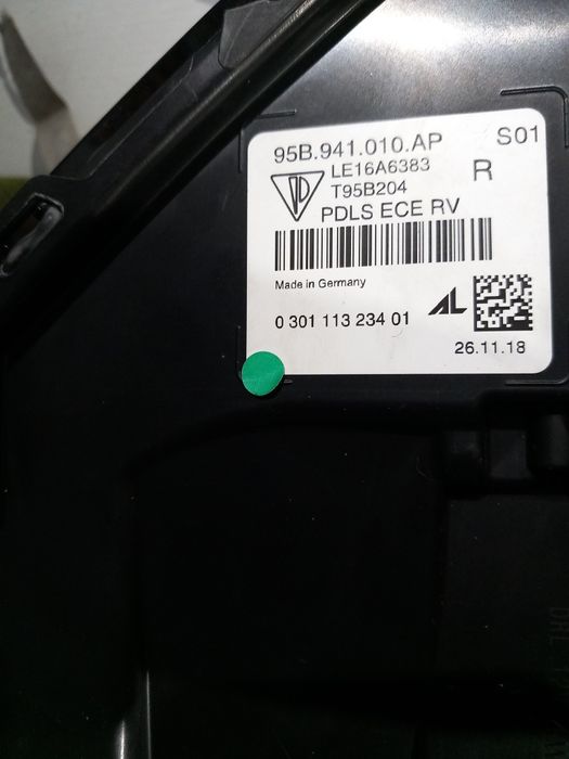 Farol ótica direita Porsche Macan