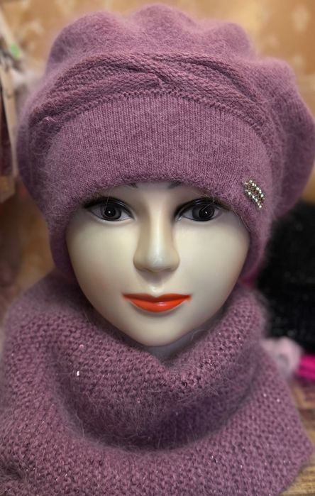 Берет жіночій ангоровий