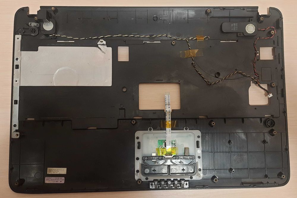 Samsung NP - R528: Топкейс (+ тачпад, + звук) з клавіатурою