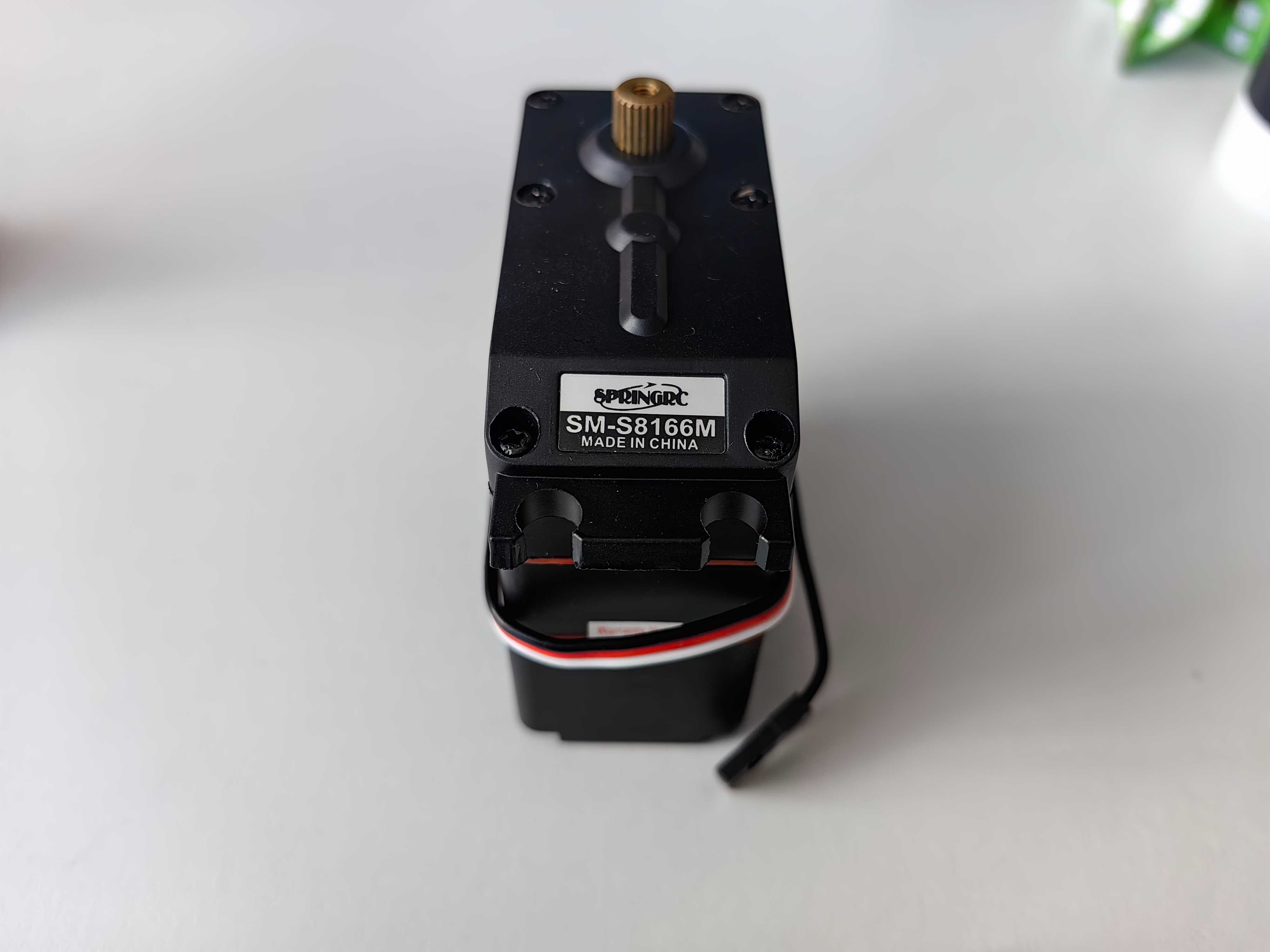 Serwomechanizm do modeli RC SM S8166M analogowe serwo 33kg/160g