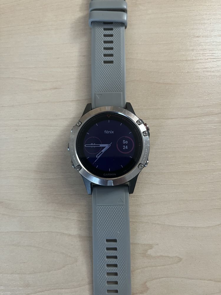 Zagarek Garmin Fenix 5