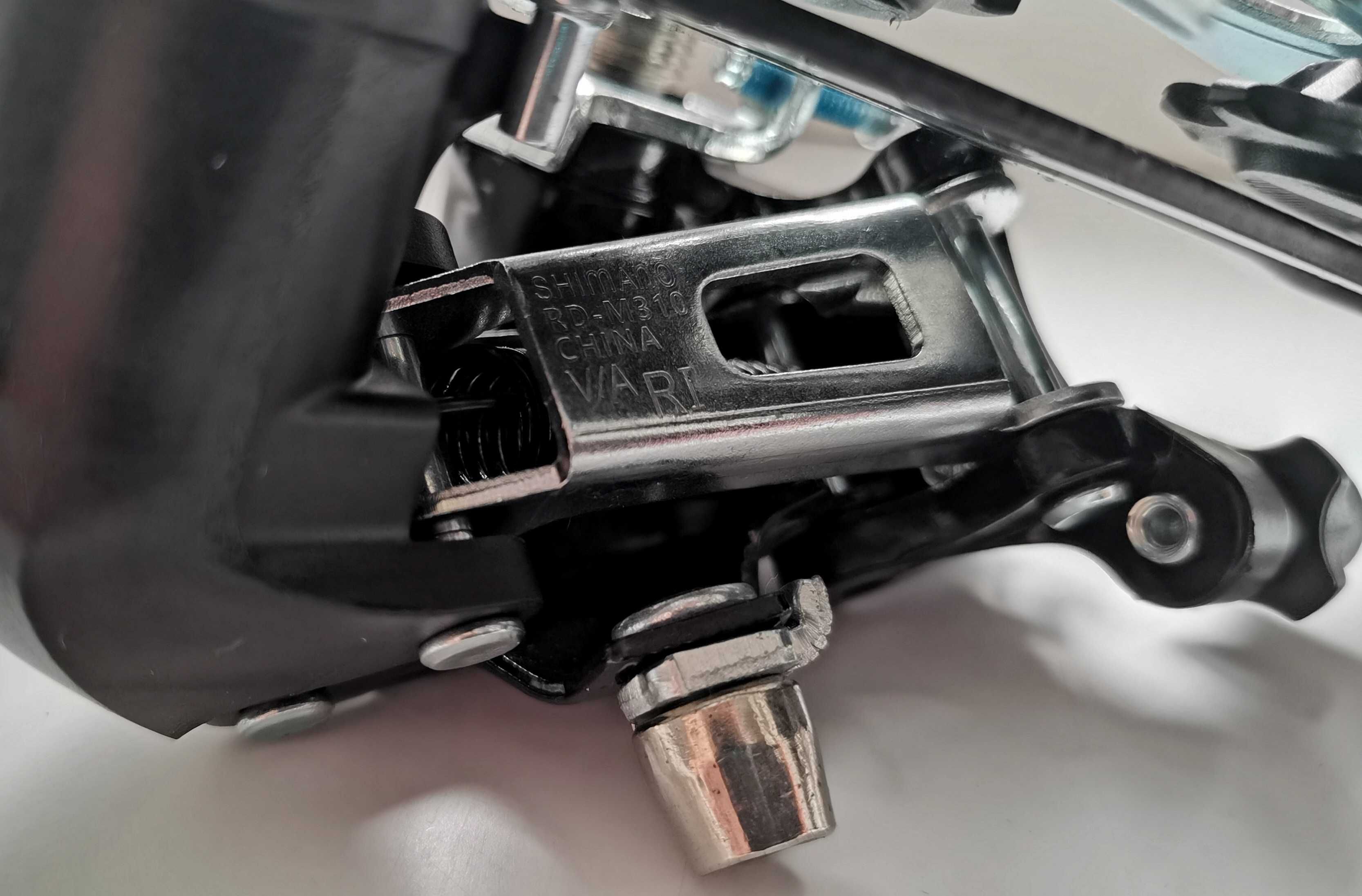 Перемикач швидкостей задній Shimano Altus RD-M310 / перекидка задняя