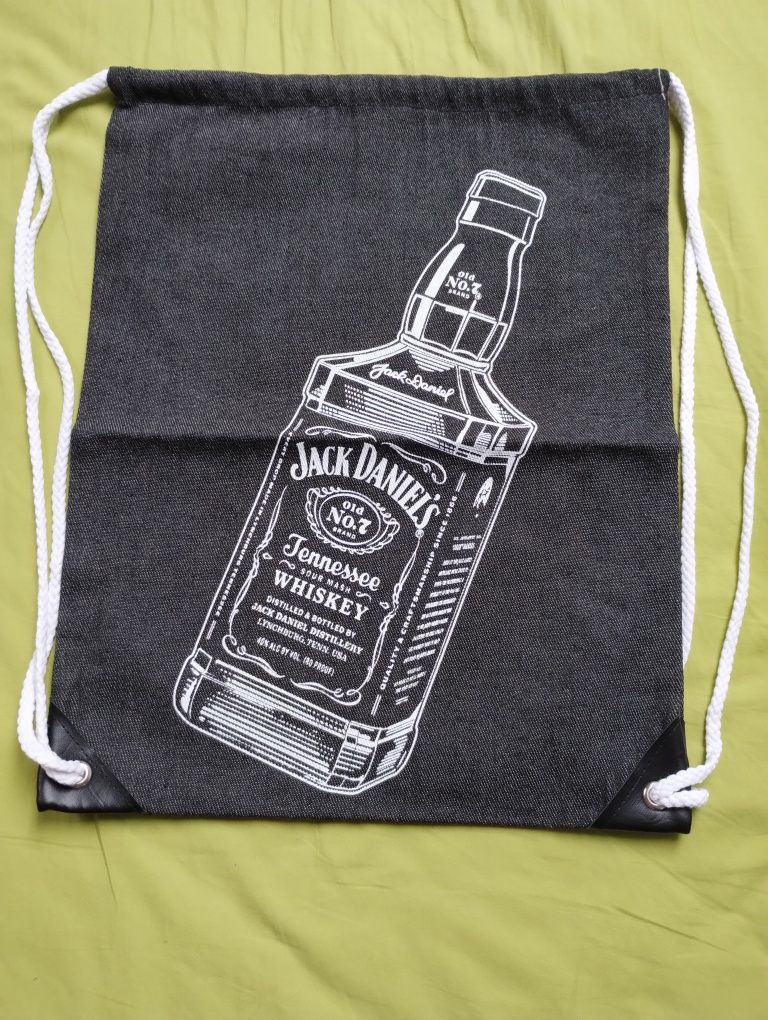 Портфель, рюкзак, тренировки "Jack Daniels"