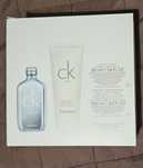 Calvin Klein CK one - walentynkowy zestaw upominkowy
CK One
zestaw upo