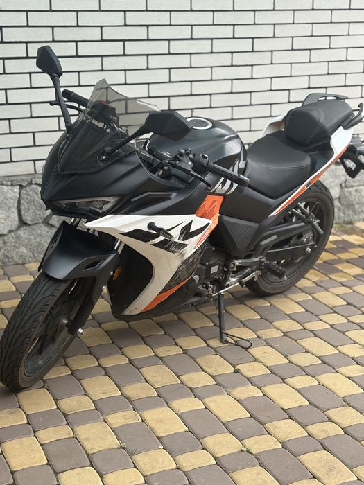 Продам мотоцикл Lifan 2025 года