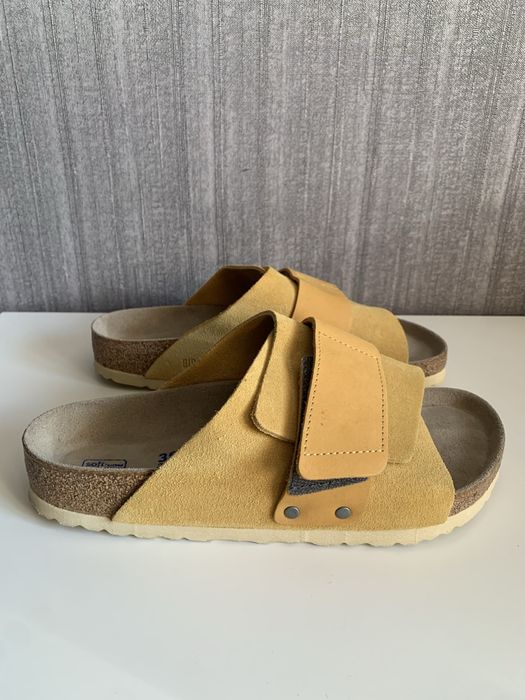 Birkenstock Женские шлепки жовтого цвета Розмер  39