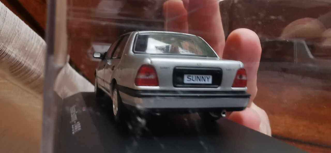 Nissan Sunny 1/43