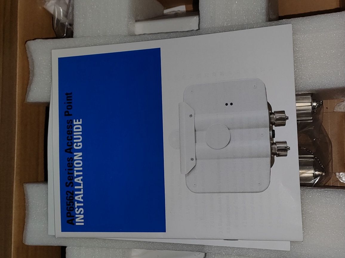 Access- Point Motorola AP6562 dual radio 2.4GHz/5GHz external antenna