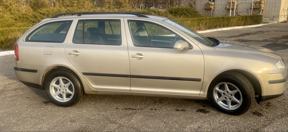 Skoda/шкода октавия а5 1.6mpi