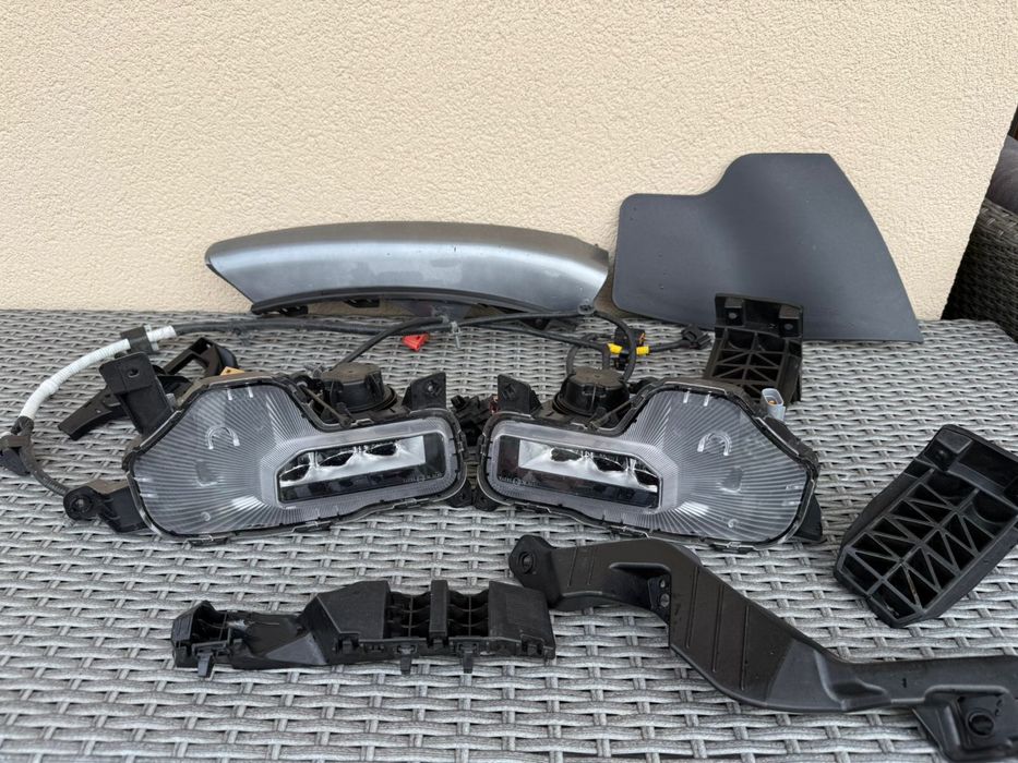 Kia Niro 2 бампер, галогени, направляючі, решітка