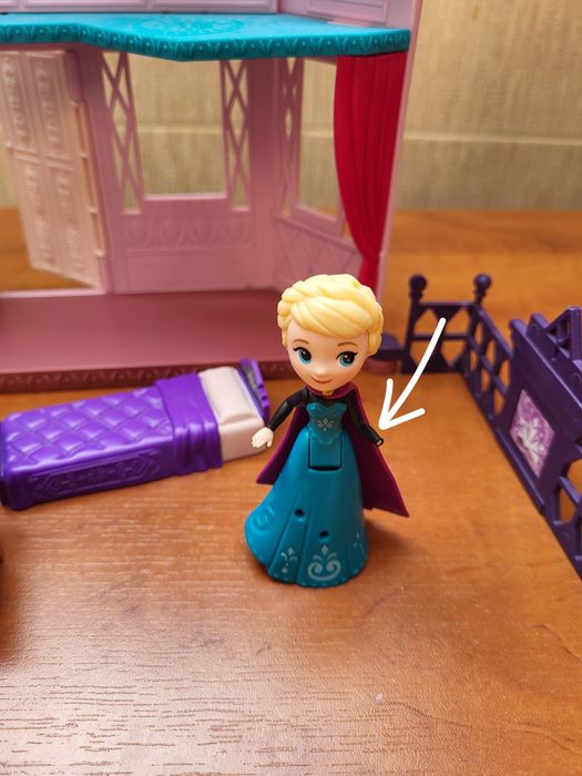 składany pałac, zamek, komnata Elsy, Frozen, Kraina Lodu Hasbro