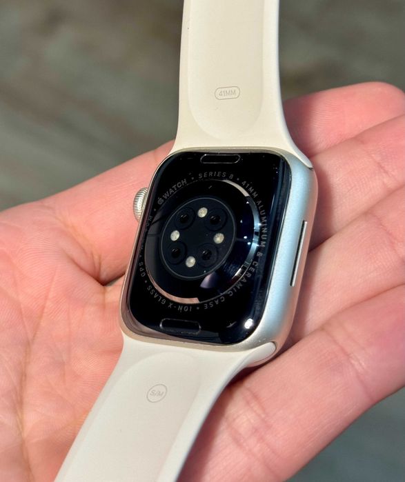 Apple Watch Series 8, 41 мм (GPS), Starlight