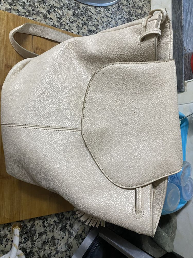 Mochila mala nova