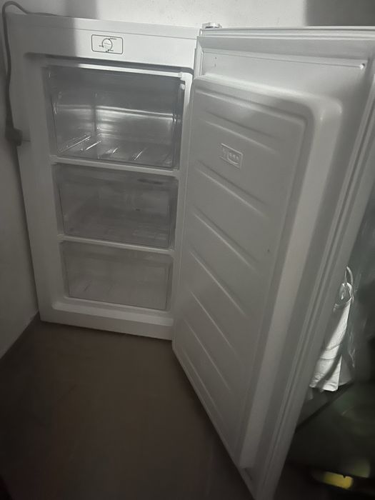 Zamrażarka mała nowa