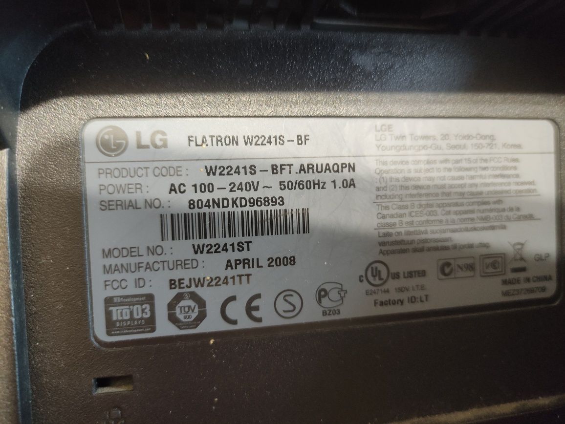 Монитор 22" LG FLATRON W2241S