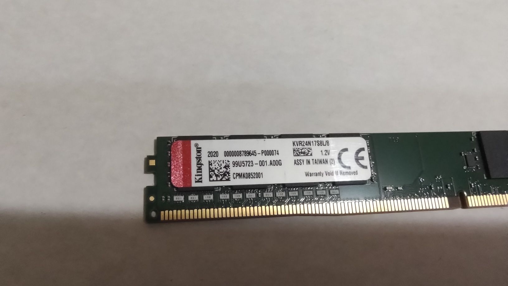Оперативна пам'ять Kingston DDR4-2666 8192MB PC4-21300 (KVR26N17S8/8)