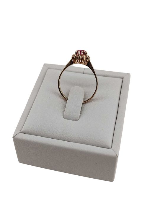 Złoty Pierścionek P. 585 W: 2,41G