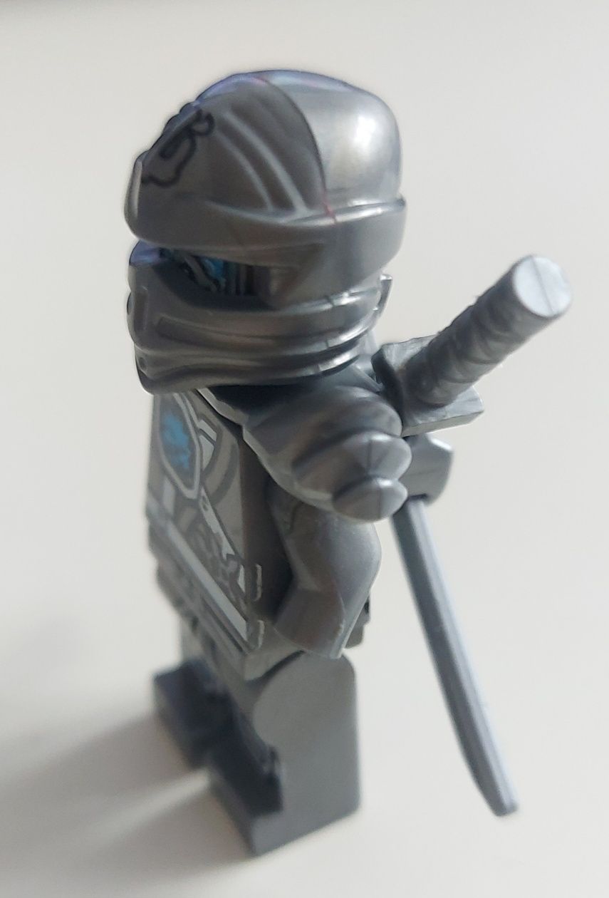 Figurka ninjago tytanowa