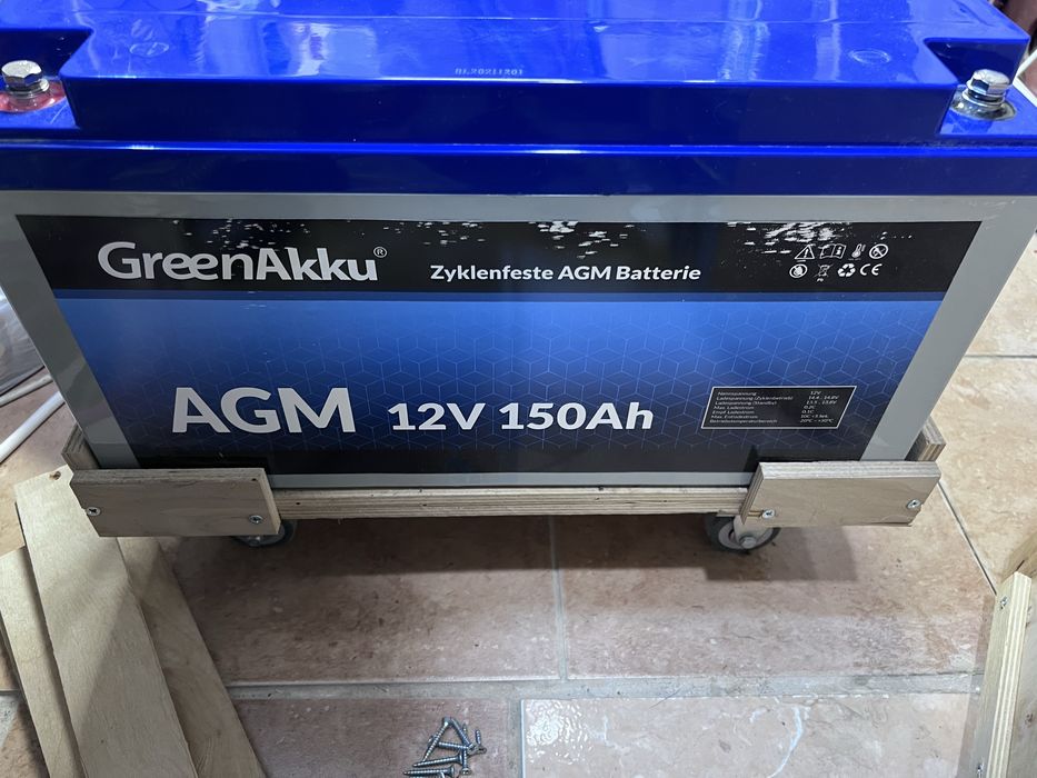 Збірка 3,6 квт/год Інвертор Solartronics 24-220В UPS 1500W + AGM 150AH